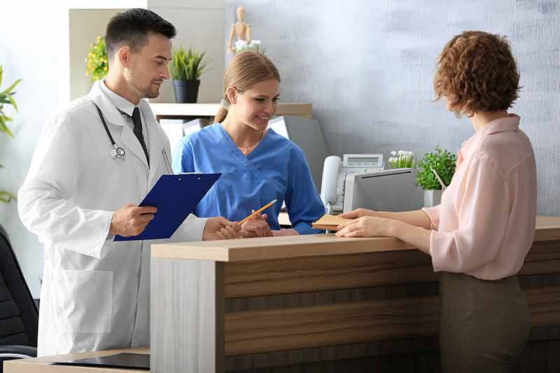 Walk-in clinic vs. urgent care cost